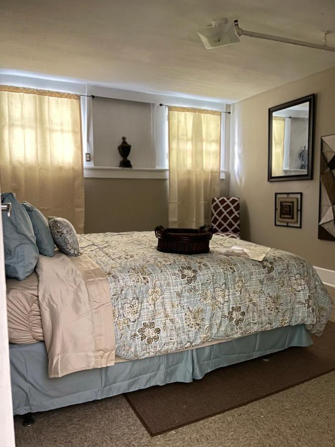 Maison Freetown Bed and Breakfast Lafayette Exteriör bild