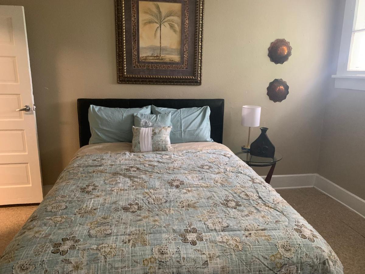 Maison Freetown Bed and Breakfast Lafayette Exteriör bild